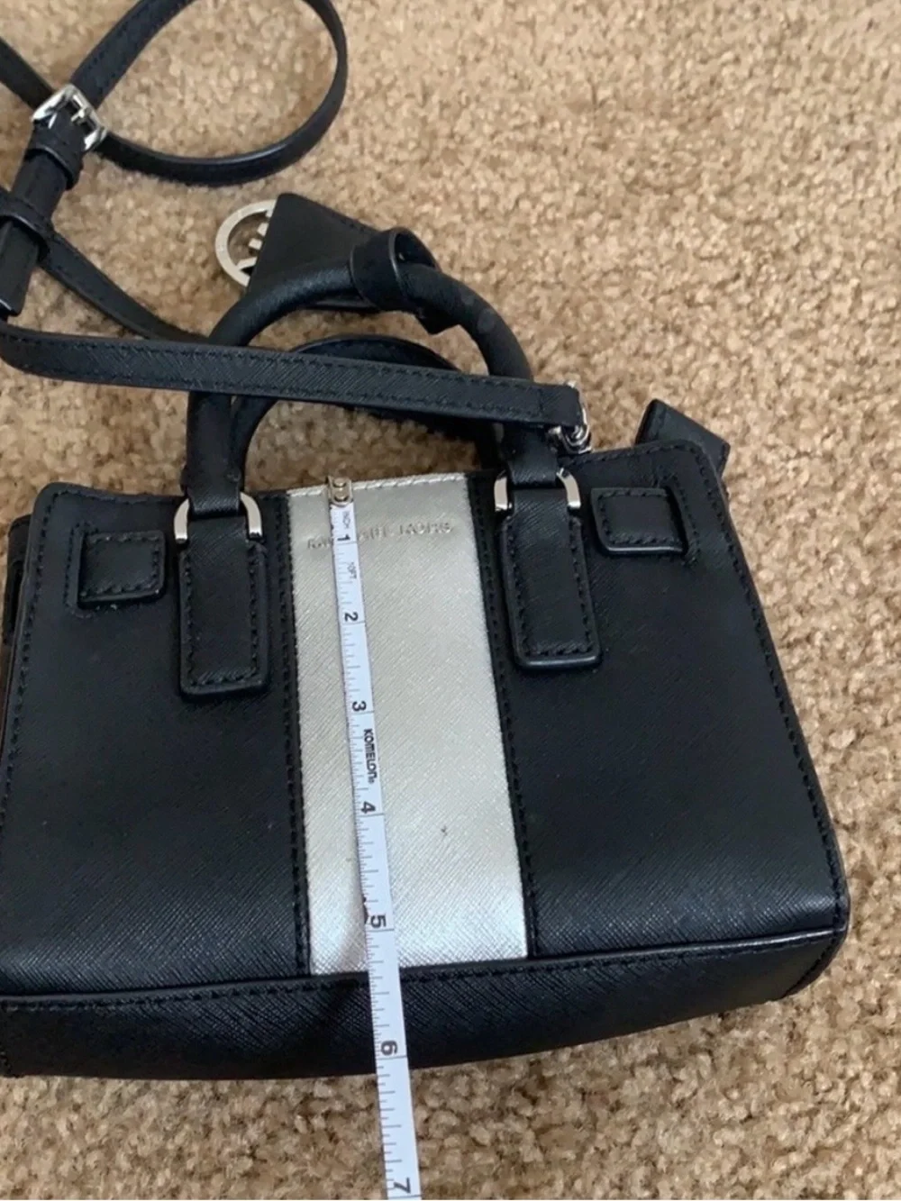 Michael Kors compact michael